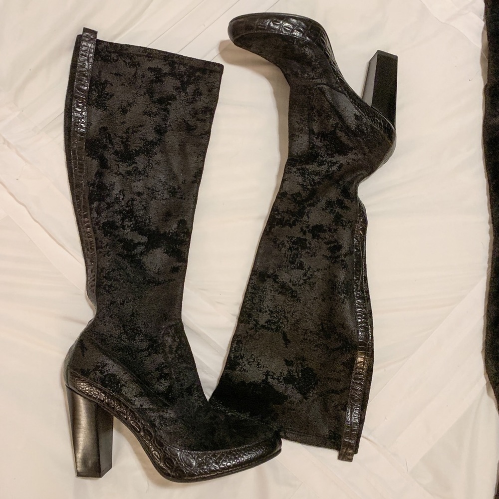 Donald J Pliner black suede stretch boots sz 9 - Picture 2 of 7